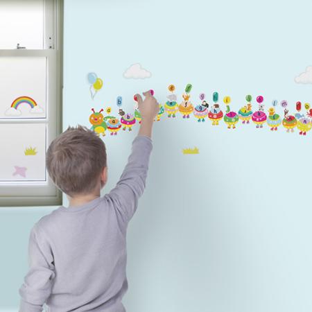 Fiesta Crafts UK-  Alphabet Caterpillar Wall Stickabouts （英國Fiesta Crafts趣味學習字母牆貼）